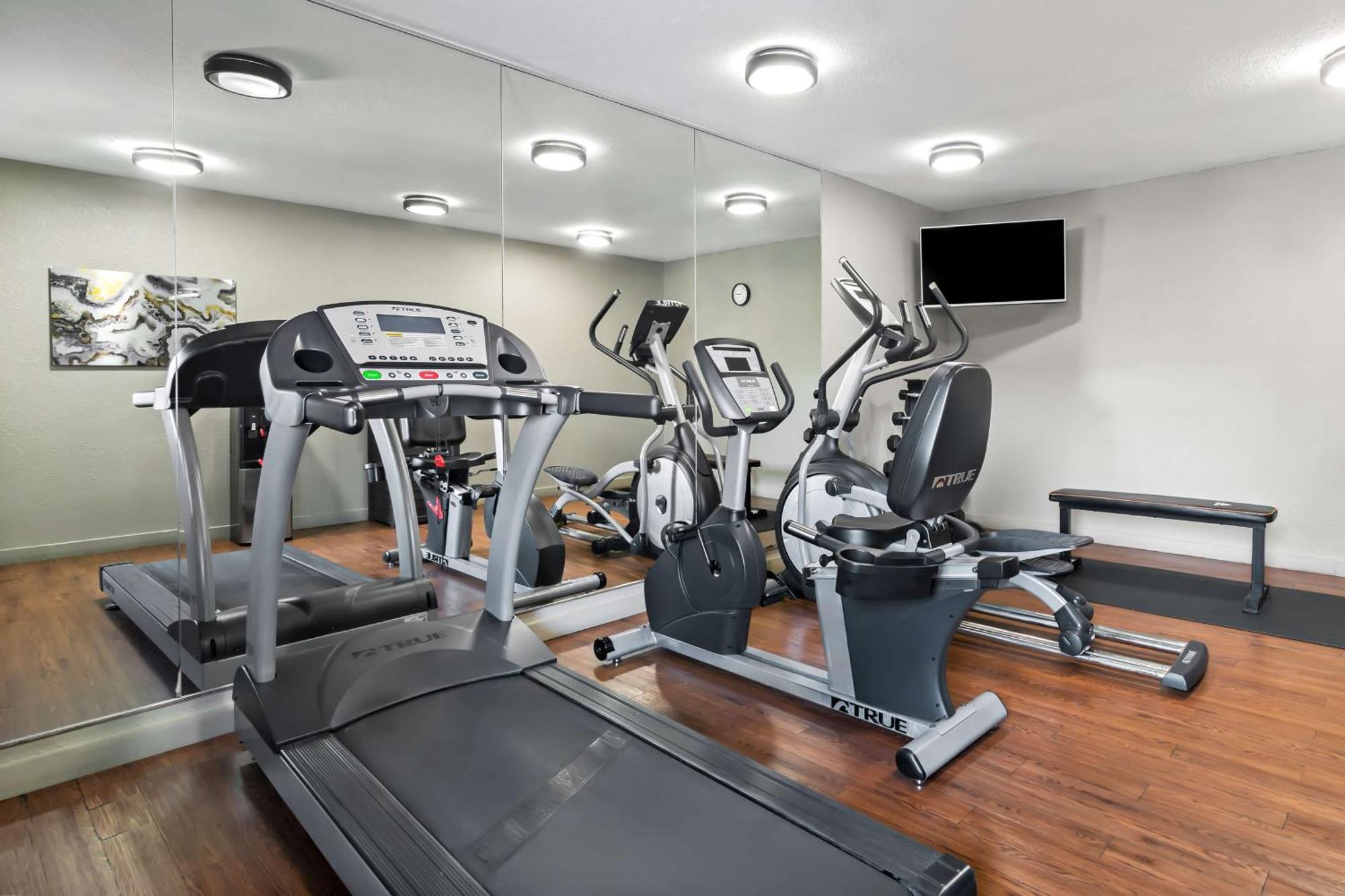 Best Western The Oasis At Joplin Εξωτερικό φωτογραφία